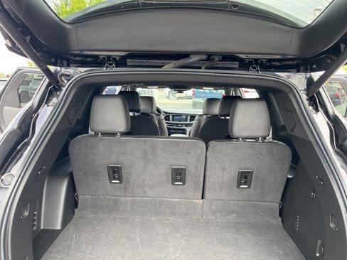 Used 2023 Buick Enclave Avenir image 24