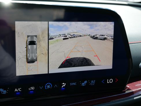New 2026 Chevrolet Traverse RS w/ LPO, Floor Liner Package AWD/4WD image 29