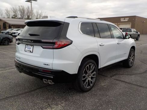 New 2026 GMC Acadia Denali Ultimate w/ LPO, All-Weather Package AWD/4WD image 3