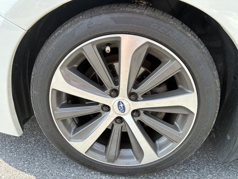 Used 2016 Subaru Legacy 2.5i Limited AWD/4WD image 20