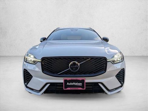 New 2026 Volvo XC60 T8 Plus w/ Climate Package image 7