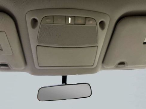 Used 2016 Nissan Rogue SV FWD image 58