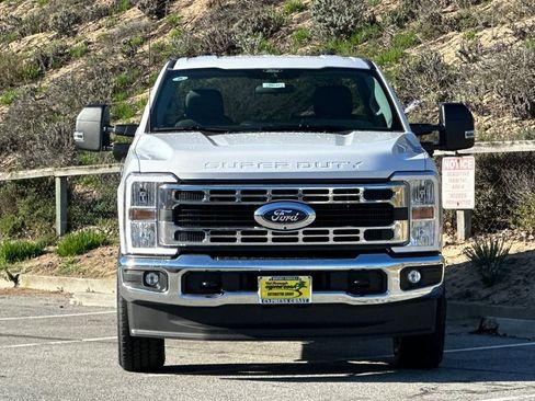 New 2026 Ford F350 XLT w/ 360-Degree Camera Package AWD/4WD image 2
