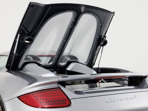 Used 2004 Porsche Carrera GT RWD image 52