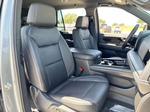 Used 2026 Chevrolet Tahoe LT w/ Comfort Package AWD/4WD image 25