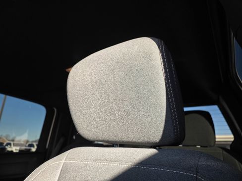 Used 2024 RAM 2500 Tradesman w/ Chrome Appearance Group image 22