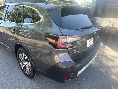 Used 2020 Subaru Outback Limited image 5