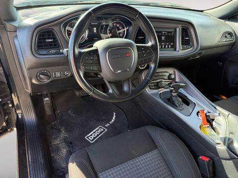 Used 2023 Dodge Challenger SXT image 15