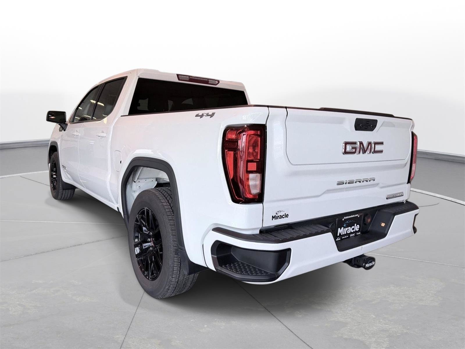 Used 2023 GMC Sierra 1500 Elevation AWD/4WD image 5