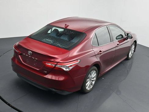 Used 2019 Toyota Camry LE FWD image 15