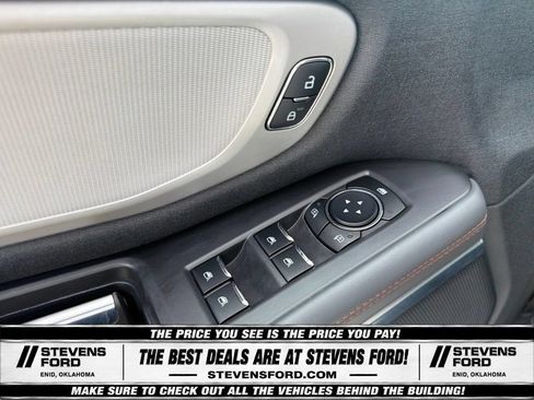 Used 2025 Ford Expedition Max Active AWD/4WD image 17