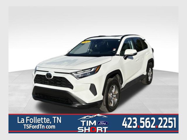 Used 2024 Toyota RAV4 XLE w/ Convenience Package FWD image 1
