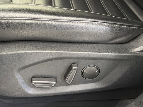 Certified 2020 Ford Edge SEL image 26