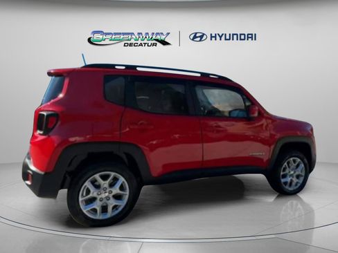 Used 2018 Jeep Renegade Latitude image 29