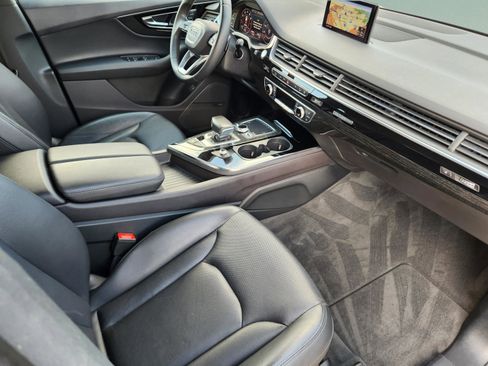 Used 2018 Audi Q7 3.0T Premium Plus image 17