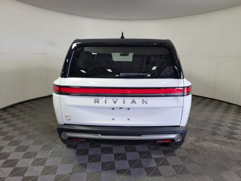 Used 2024 Rivian R1S Adventure AWD/4WD image 4