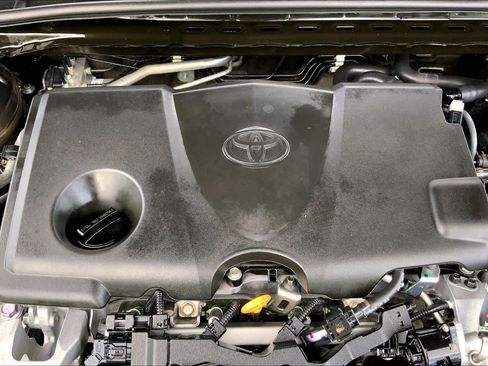 Used 2023 Toyota Camry SE FWD image 32