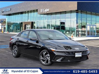 New 2025 Hyundai Elantra SEL w/ Cargo Package