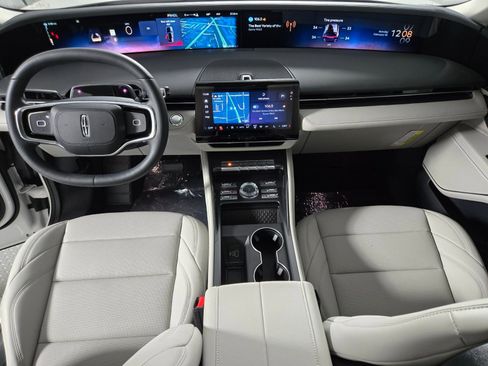 New 2026 Lincoln Nautilus Premier w/ Jet Appearance Package image 14