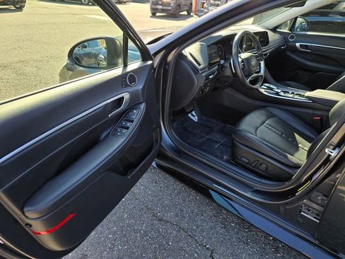 Used 2020 Hyundai Sonata Limited image 17