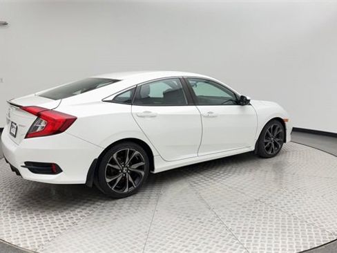 Used 2019 Honda Civic Sport image 2