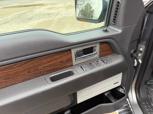 Used 2013 Ford F150 Lariat w/ Luxury Equipment Group image 9