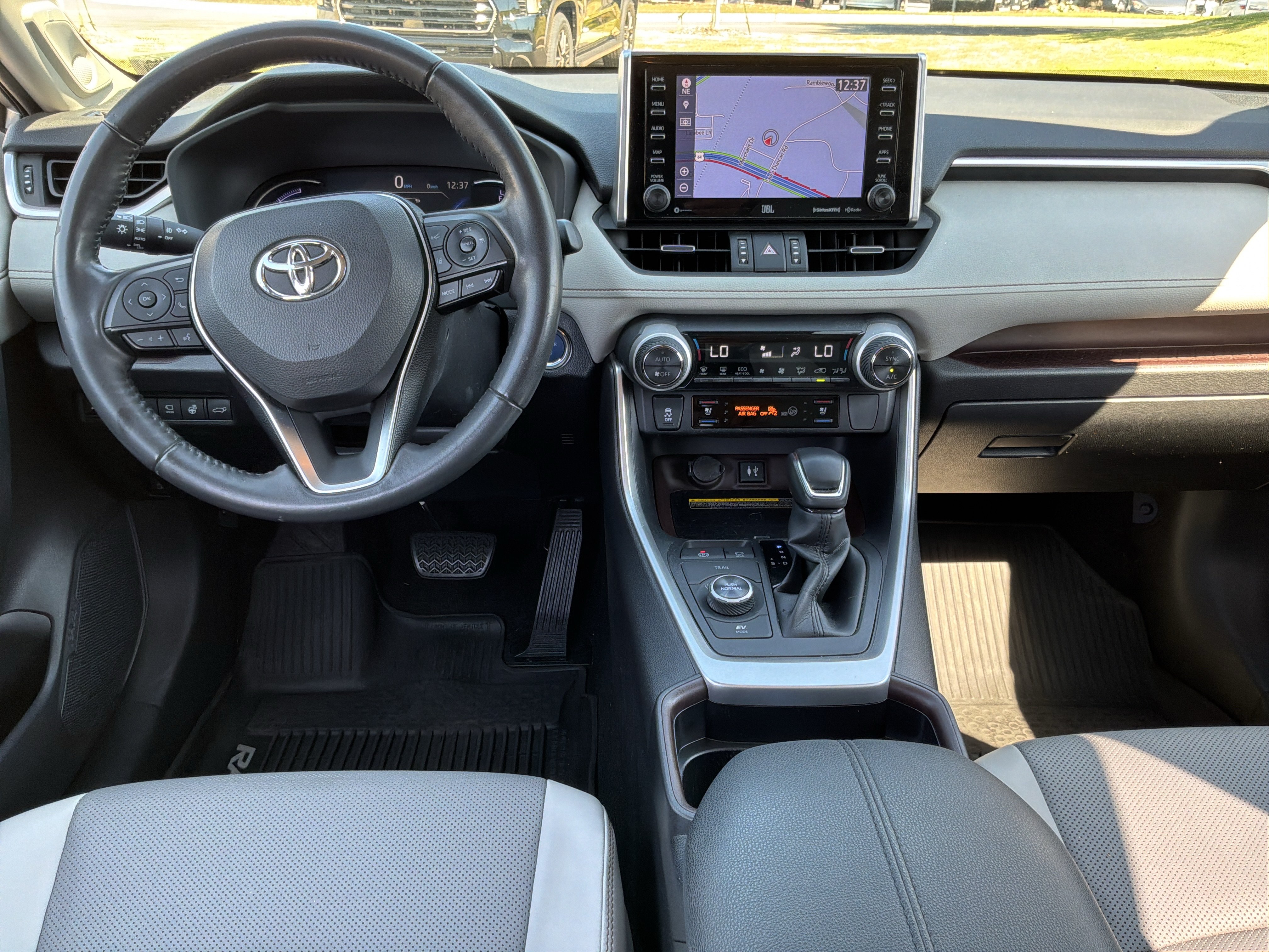 Used 2019 Toyota RAV4 Limited AWD/4WD image 29