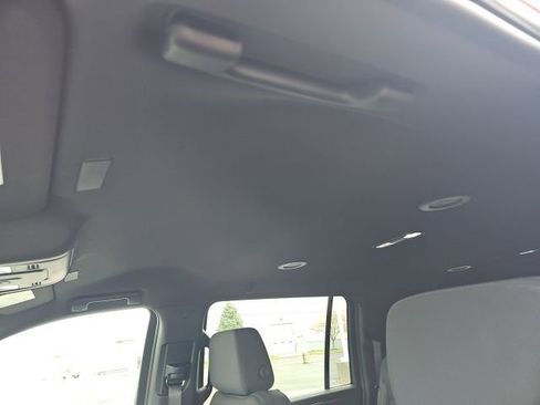 New 2026 Chevrolet Suburban LS image 21