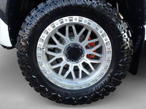 Used 2024 Toyota Tundra Limited AWD/4WD image 7