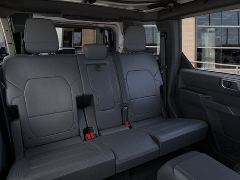 New 2026 Ford Bronco Outer Banks AWD/4WD image 13
