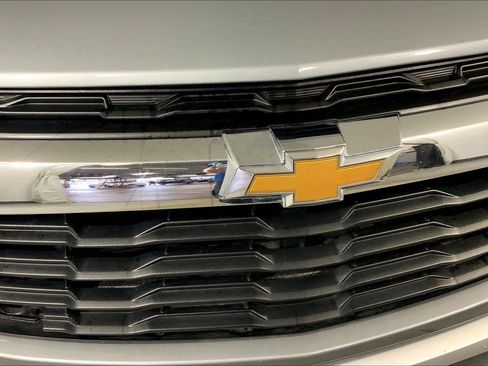 Used 2025 Chevrolet TrailBlazer LT AWD/4WD image 28