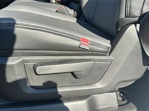 New 2024 RAM 2500 Tradesman w/ Chrome Appearance Group image 16