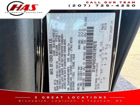 Used 2017 Ford Fusion SE w/ Fusion SE Technology Package image 16