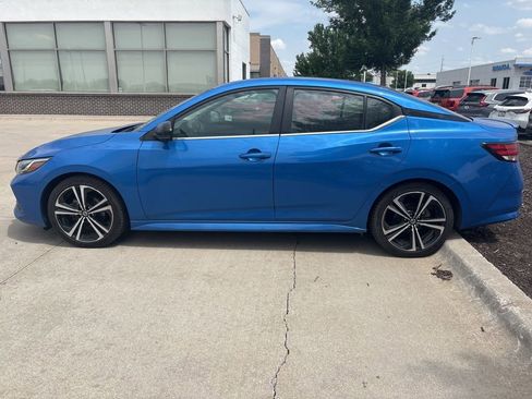 Used 2023 Nissan Sentra SR w/ SR Premium Package FWD image 7