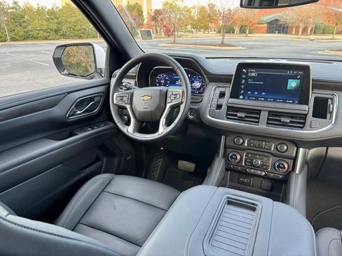 Used 2024 Chevrolet Tahoe LT w/ Luxury Package image 19