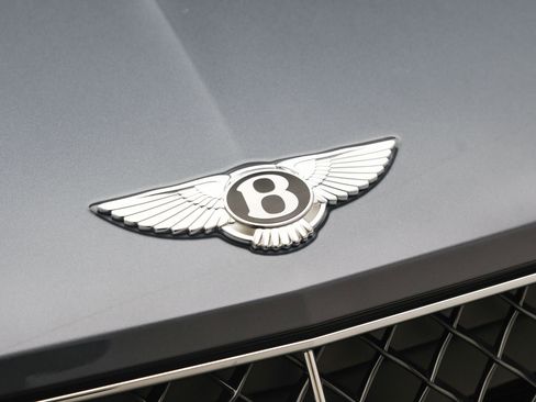 New 2025 Bentley Bentayga image 27