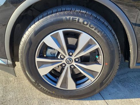 Used 2021 Nissan Murano S image 11