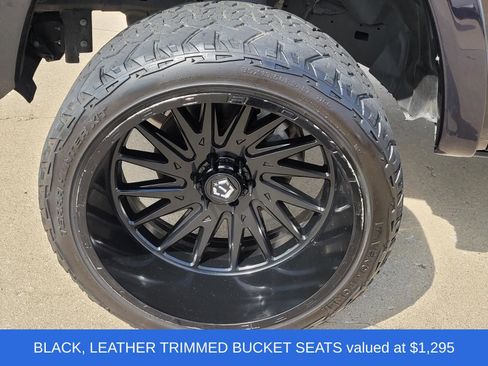 Used 2023 RAM 1500 Laramie AWD/4WD image 7