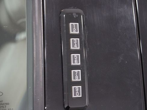 Used 2021 Ford F150 Lariat w/ Trailer Tow Package image 17