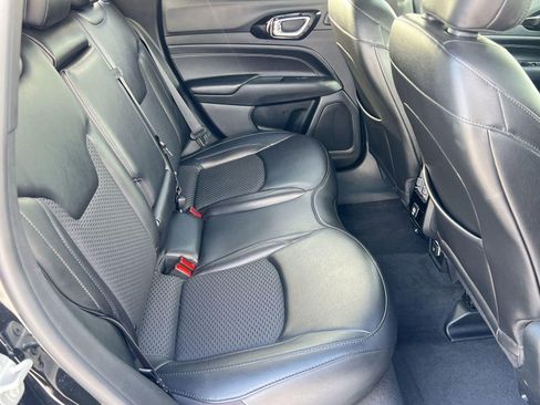 Used 2022 Jeep Compass Altitude w/ Sun and Sound Group image 27