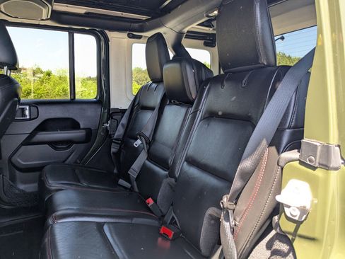 Used 2021 Jeep Wrangler Unlimited Rubicon AWD/4WD image 24
