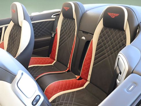Used 2018 Bentley Continental GT Supersports image 16