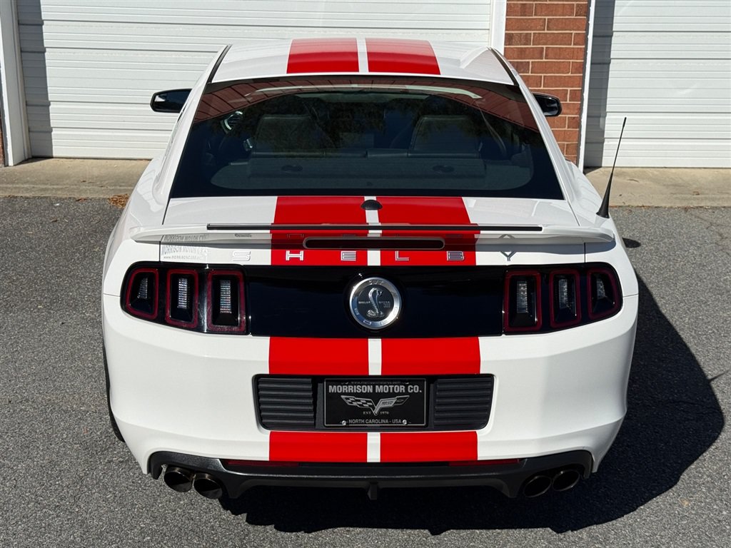 Used 2013 Ford Mustang Shelby GT500 RWD image 27