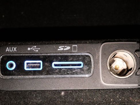 Used 2017 Jeep Grand Cherokee Overland w/ Jeep Active Safety Group image 23