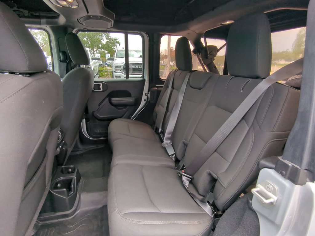 Used 2023 Jeep Wrangler Unlimited Sport AWD/4WD image 15