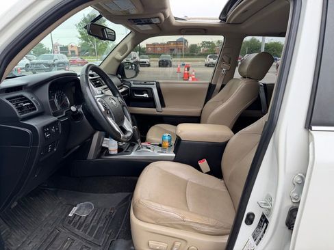 Used 2018 Toyota 4Runner Limited AWD/4WD image 5