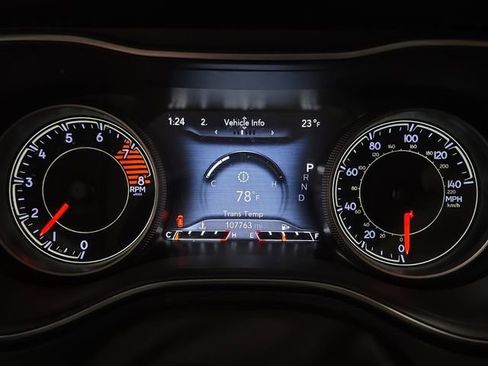 Used 2019 Jeep Cherokee Limited image 19