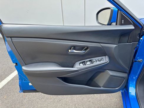 Used 2023 Nissan Sentra SV FWD image 35