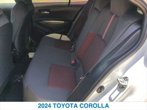 Used 2024 Toyota Corolla SE w/ SE Convenience Package FWD image 22