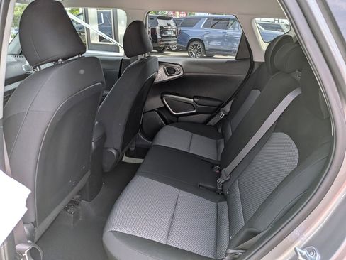 Used 2023 Kia Soul LX w/ LX Technology Package FWD image 12